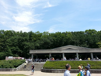 神代植物公園バラフェスタ開花状況と見所と写真スポット帰りは深大寺そば エンジョイ ライフ